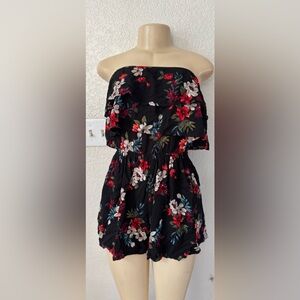 Vintage tube floral Hollister Black Floral romper/jumpsuit 2000s y2k